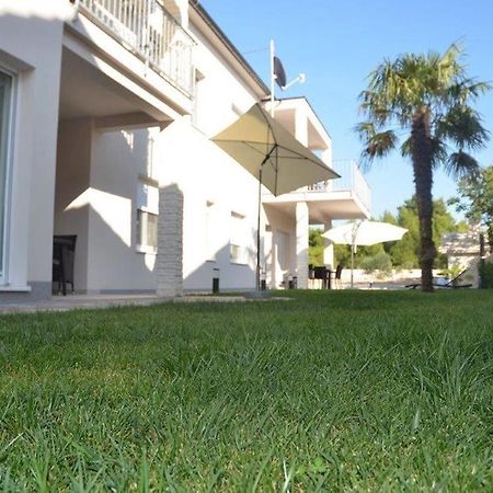 Apartments Villa Marina Vodice Esterno foto