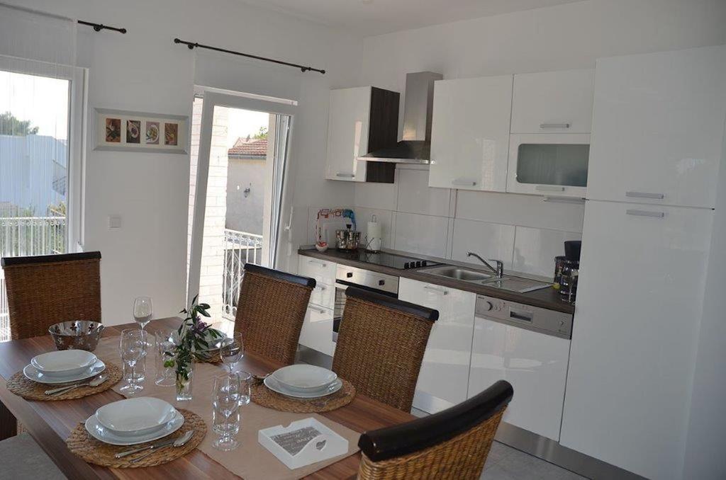 Apartments Villa Marina Vodice Camera foto