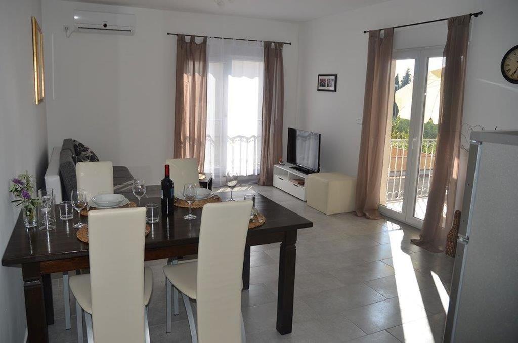 Apartments Villa Marina Vodice Camera foto