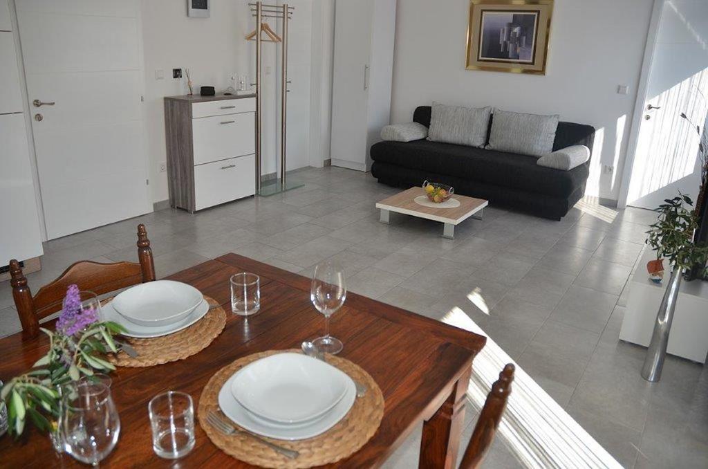 Apartments Villa Marina Vodice Camera foto